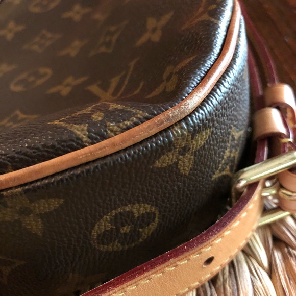 Authentic Louis Vuitton Odeon GM - Picture 5 of 8